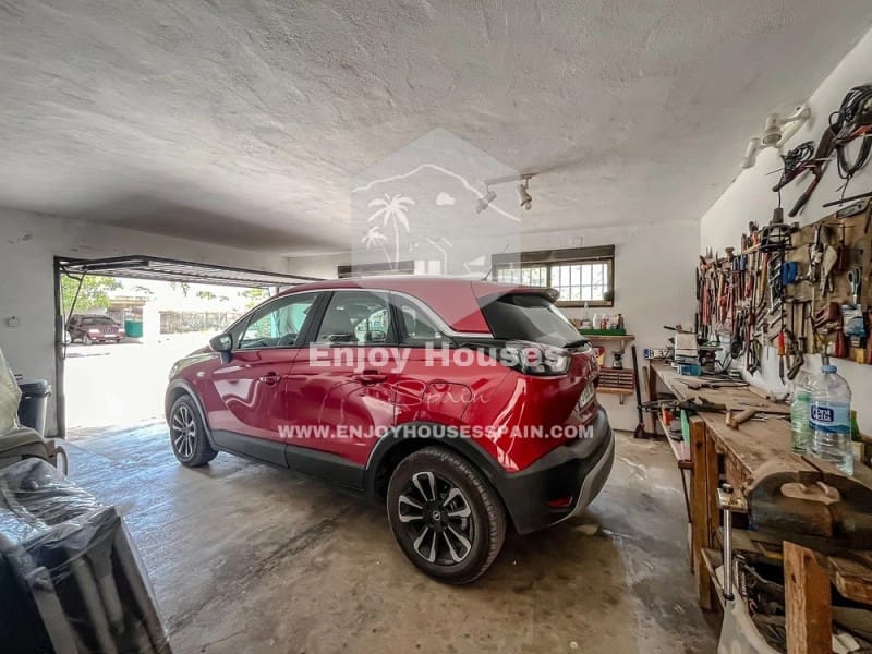 7 bedroom Finca/Country House for sale in Denia with garage - € 880,000 (Ref: 9499743)