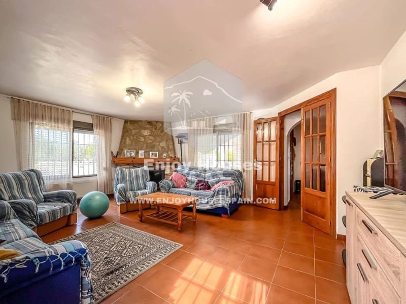 7 bedroom Finca/Country House for sale in Denia with garage - € 880,000 (Ref: 9499743)