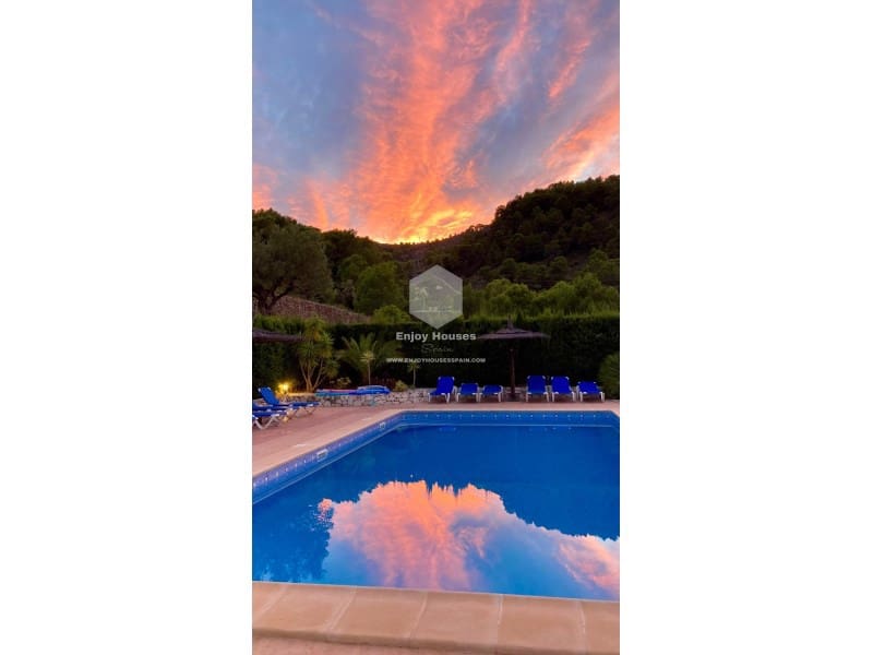 10 soverom Finca/Herregård til salgs i Benissa med garasje - € 895 000 (Ref: 9499744)