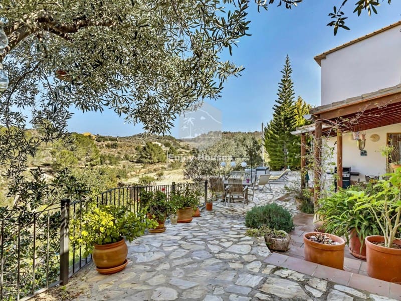 10 soverom Finca/Herregård til salgs i Benissa med garasje - € 895 000 (Ref: 9499744)