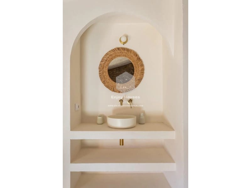 6 bedroom Finca/Country House for sale in Benissa - € 725,000 (Ref: 9508015)