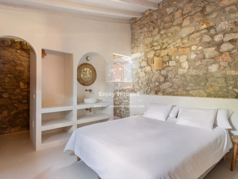 6 bedroom Finca/Country House for sale in Benissa - € 725,000 (Ref: 9508015)