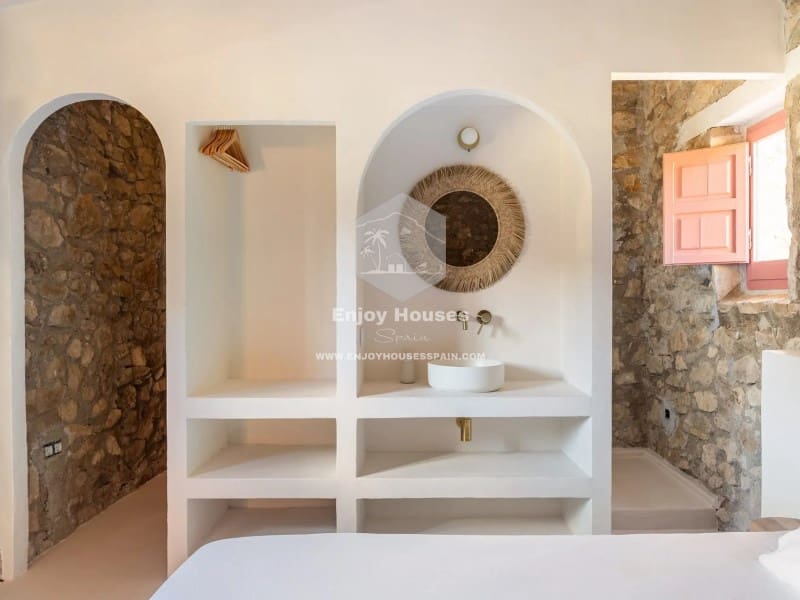 6 bedroom Finca/Country House for sale in Benissa - € 725,000 (Ref: 9508015)