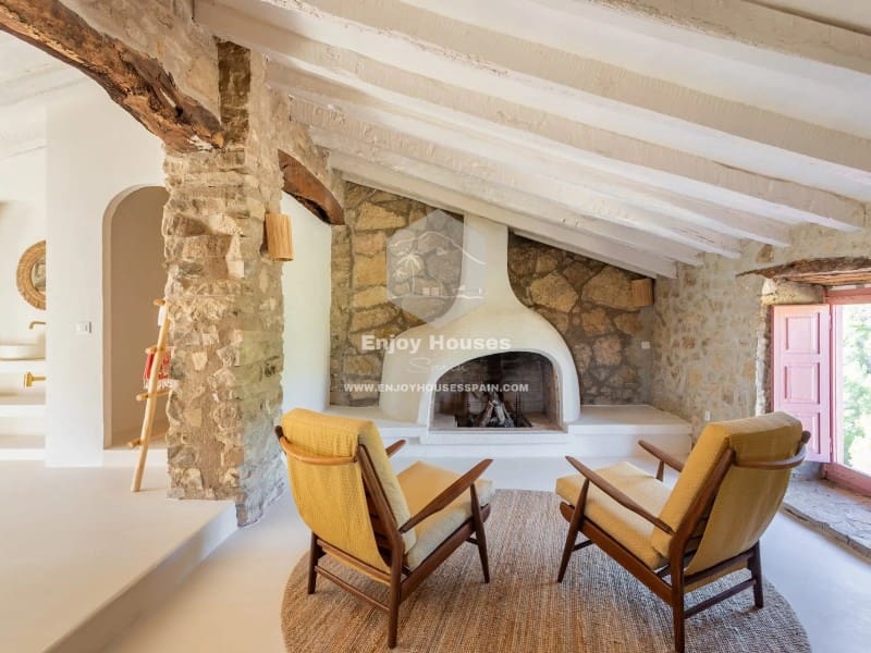 6 bedroom Finca/Country House for sale in Benissa - € 725,000 (Ref: 9508015)