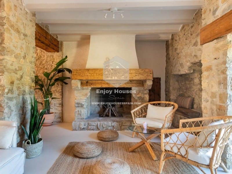 6 bedroom Finca/Country House for sale in Benissa - € 725,000 (Ref: 9508015)