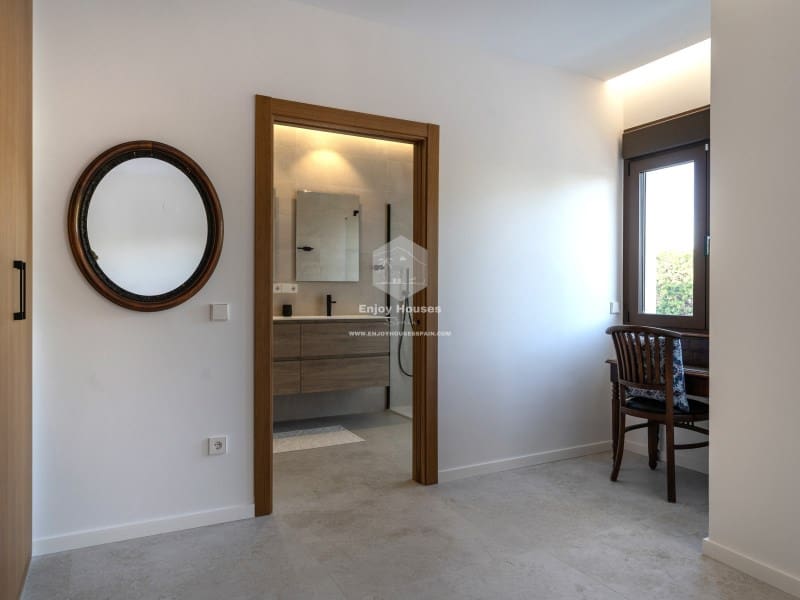 4 sovrum Villa till salu i Denia med pool garage - 1 350 000 € (Ref: 9518078)