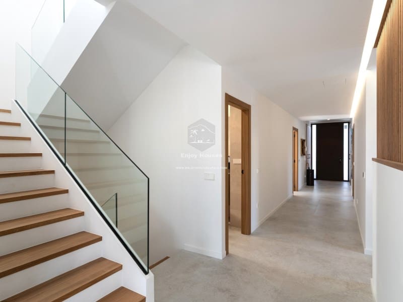 4 sovrum Villa till salu i Denia med pool garage - 1 350 000 € (Ref: 9518078)