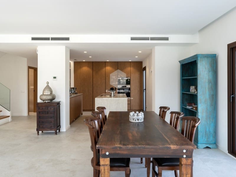 4 sovrum Villa till salu i Denia med pool garage - 1 350 000 € (Ref: 9518078)