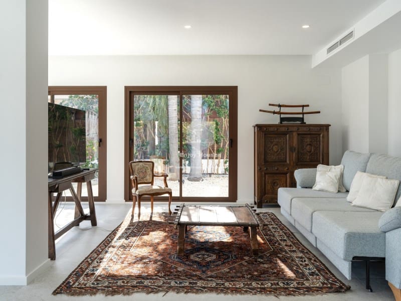 4 sovrum Villa till salu i Denia med pool garage - 1 350 000 € (Ref: 9518078)