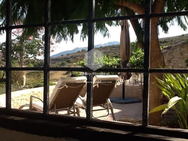 8 soveværelse Finca/Landehus til salg i Benissa - € 1.395.000 (Ref: 9518079)