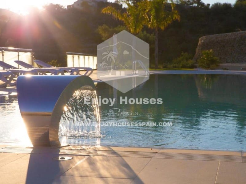 16 soverom Hotell til salgs i Lliber - € 4 000 000 (Ref: 9518080)