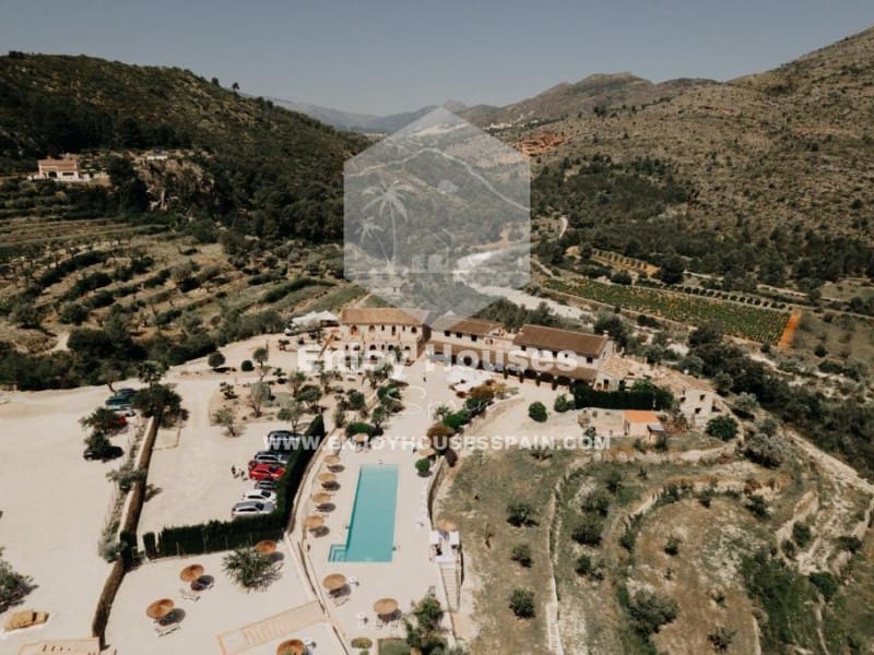 16 soverom Hotell til salgs i Lliber - € 4 000 000 (Ref: 9518080)