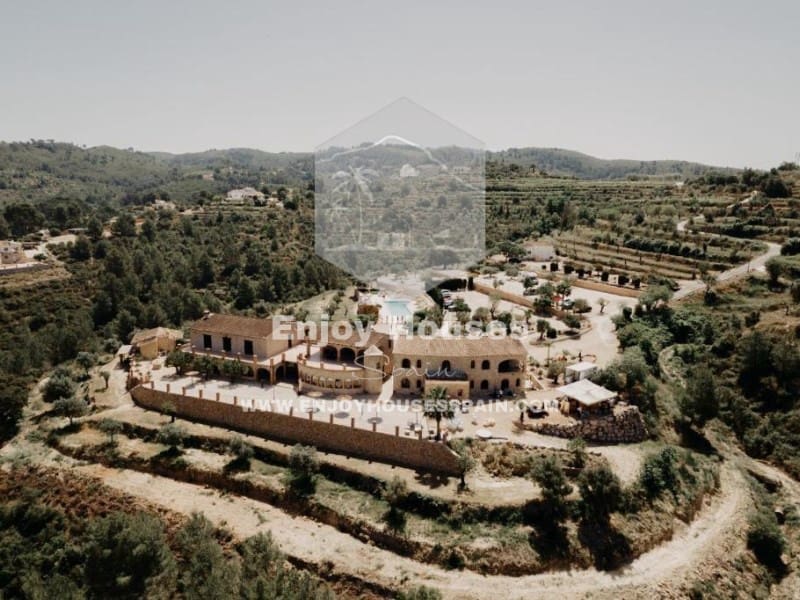 16 soverom Hotell til salgs i Lliber - € 4 000 000 (Ref: 9518080)