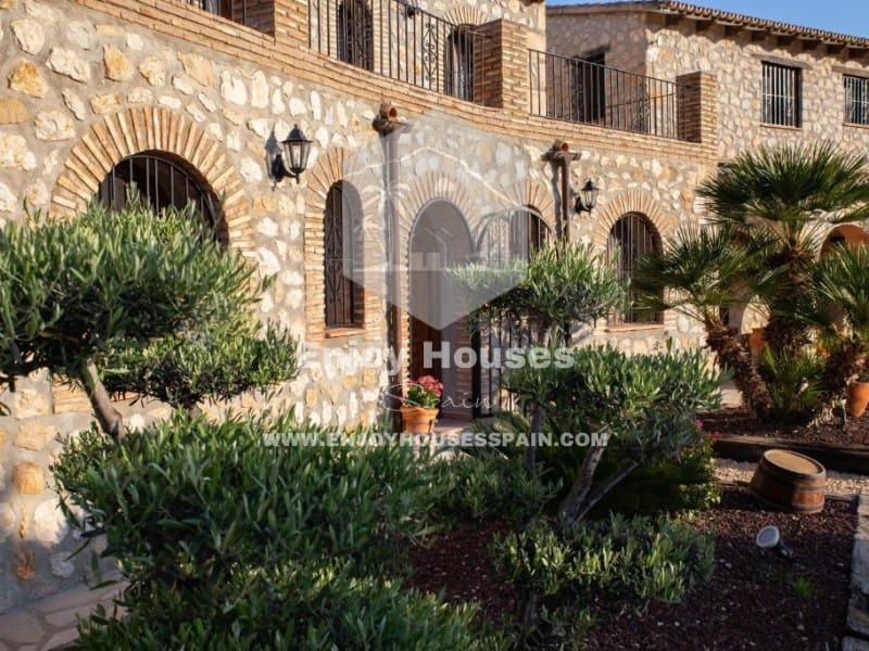 16 soverom Hotell til salgs i Lliber - € 4 000 000 (Ref: 9518080)