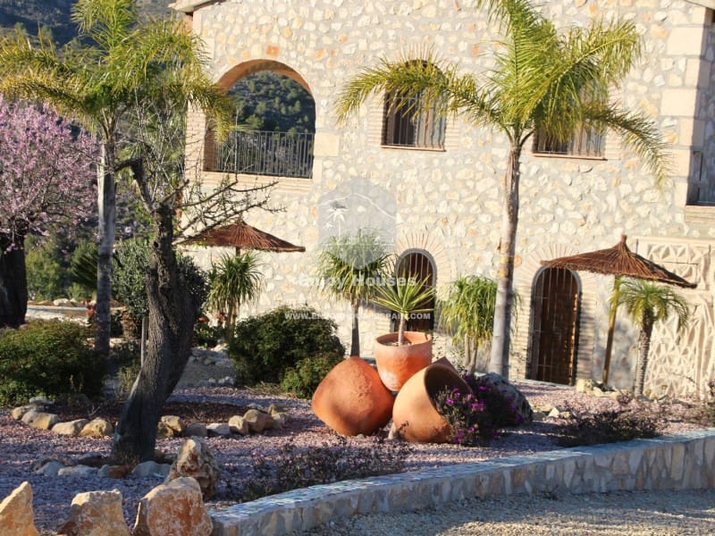 16 soverom Hotell til salgs i Lliber - € 4 000 000 (Ref: 9518080)