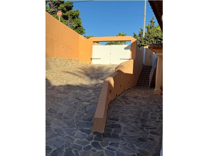 4 Zimmer Villa zu verkaufen in Moraira mit Garage - 1.565.000 € (Ref: 9529136)