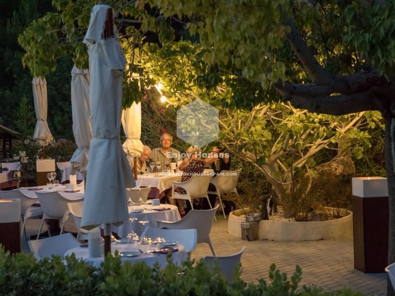 2 soveværelse Restaurant/Bar til salg i Javea / Xabia - € 980.000 (Ref: 9535341)