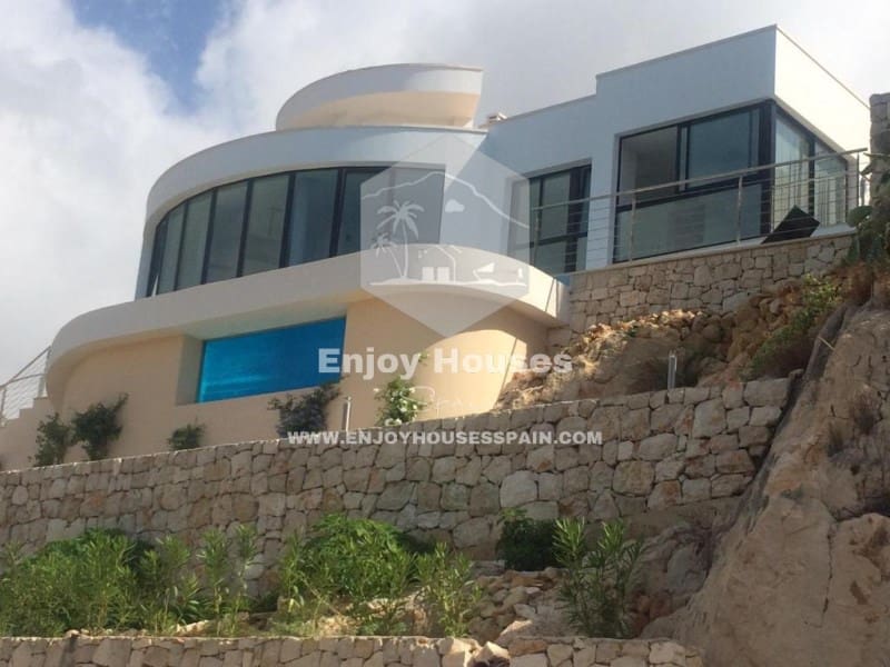 Villa for sale in Javea / Xabia - € 2,750,000 (Ref: 9535342)