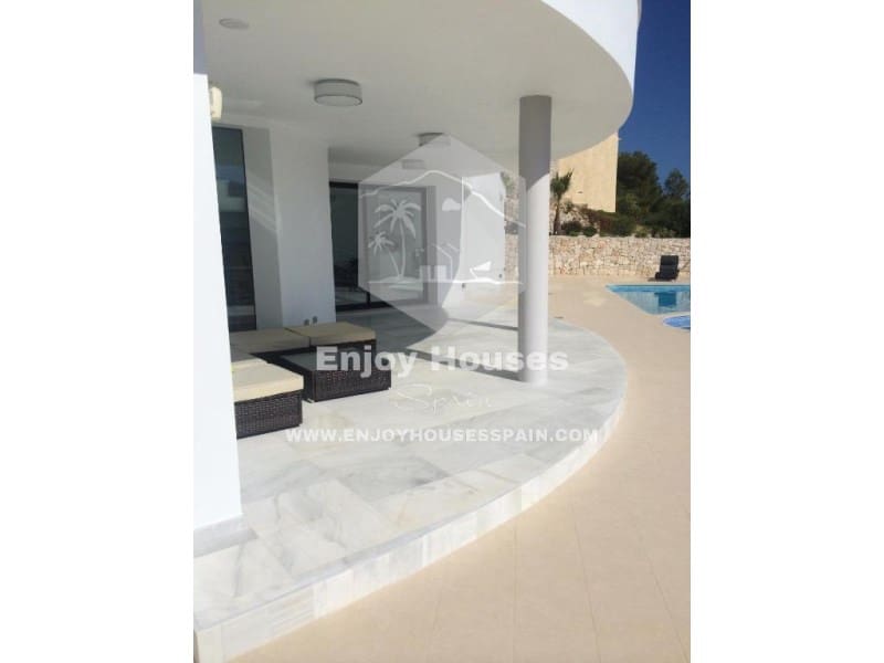 Villa for sale in Javea / Xabia - € 2,750,000 (Ref: 9535342)
