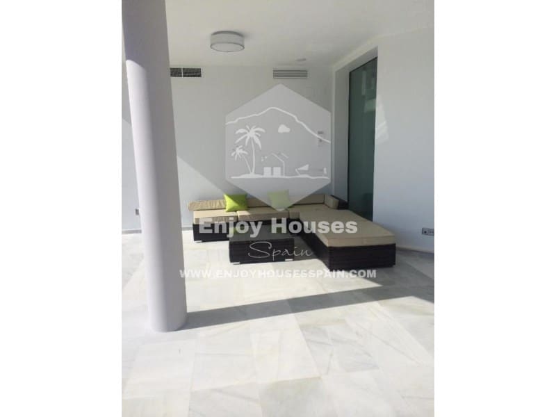 Villa for sale in Javea / Xabia - € 2,750,000 (Ref: 9535342)