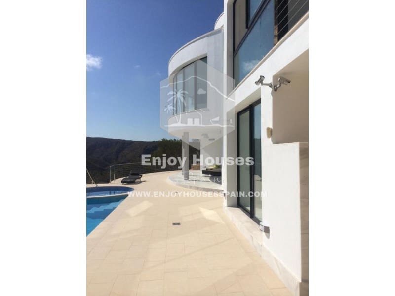 Villa for sale in Javea / Xabia - € 2,750,000 (Ref: 9535342)