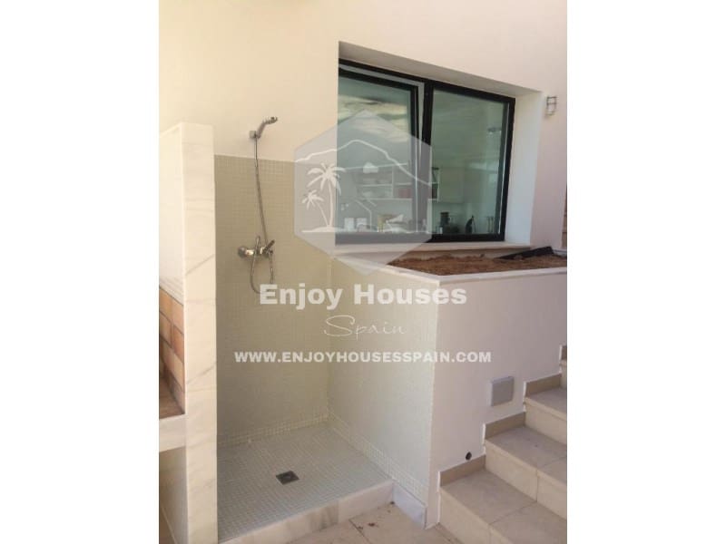 Villa for sale in Javea / Xabia - € 2,750,000 (Ref: 9535342)