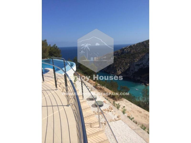 Villa for sale in Javea / Xabia - € 2,750,000 (Ref: 9535342)