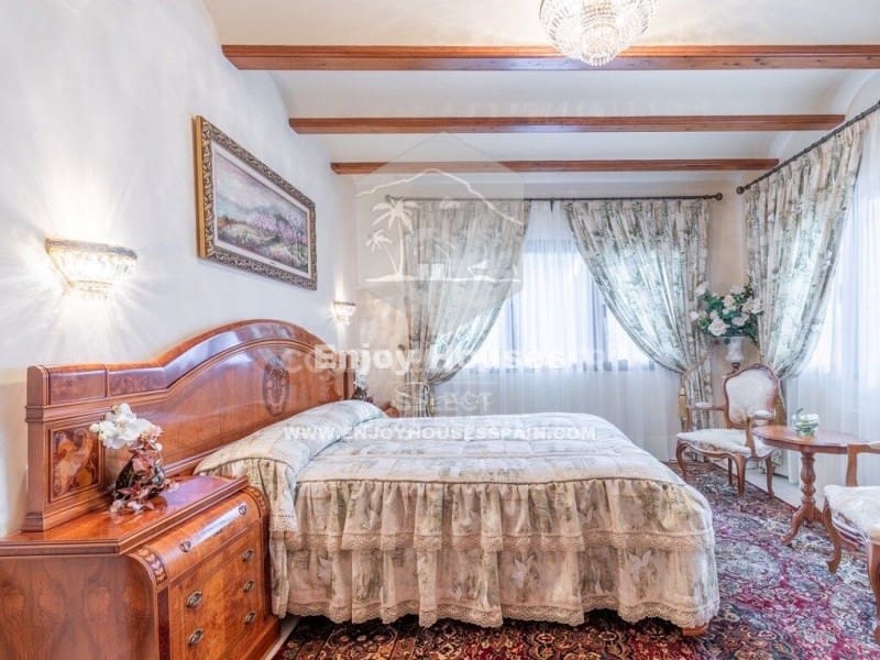 3 slaapkamer Villa te koop in Javea / Xabia met zwembad - € 800.000 (Ref: 9535343)