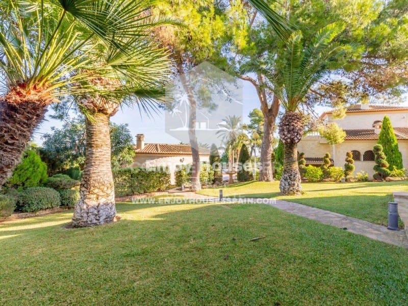 3 slaapkamer Villa te koop in Javea / Xabia met zwembad - € 800.000 (Ref: 9535343)