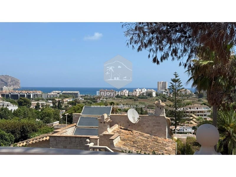 3 slaapkamer Villa te koop in Javea / Xabia met zwembad - € 800.000 (Ref: 9535343)