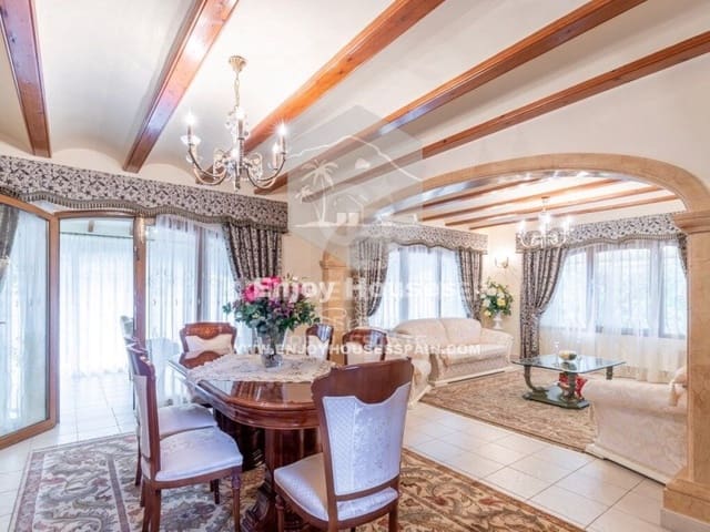 3 slaapkamer Villa te koop in Cap Martí - El Tossalet - Pinomar, Javea / Xàbia met zwembad - € 800.000 (Ref: 9535343)