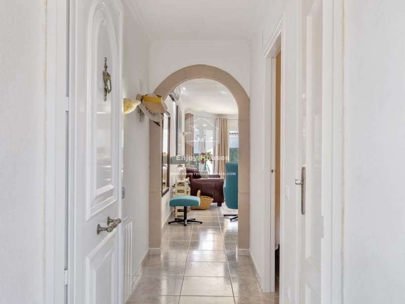 5 sypialnia Willa na sprzedaż w Benissa z basenem garażem - 795 000 € (Ref: 9536778)