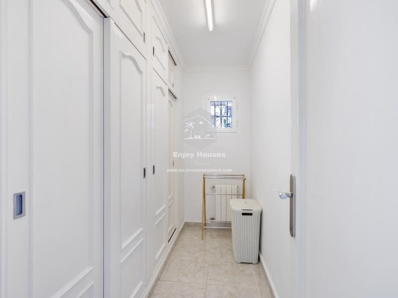 5 sypialnia Willa na sprzedaż w Benissa z basenem garażem - 795 000 € (Ref: 9536778)