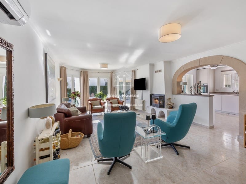 5 sypialnia Willa na sprzedaż w Benissa z basenem garażem - 795 000 € (Ref: 9536778)