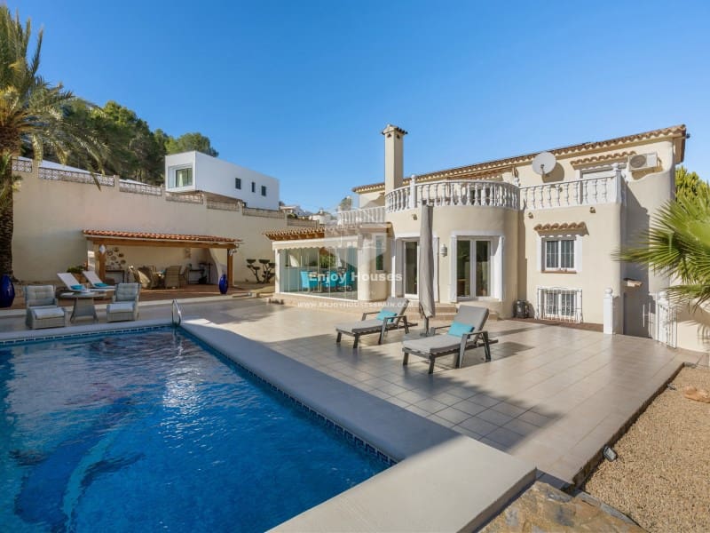 5 sypialnia Willa na sprzedaż w Benissa z basenem garażem - 795 000 € (Ref: 9536778)