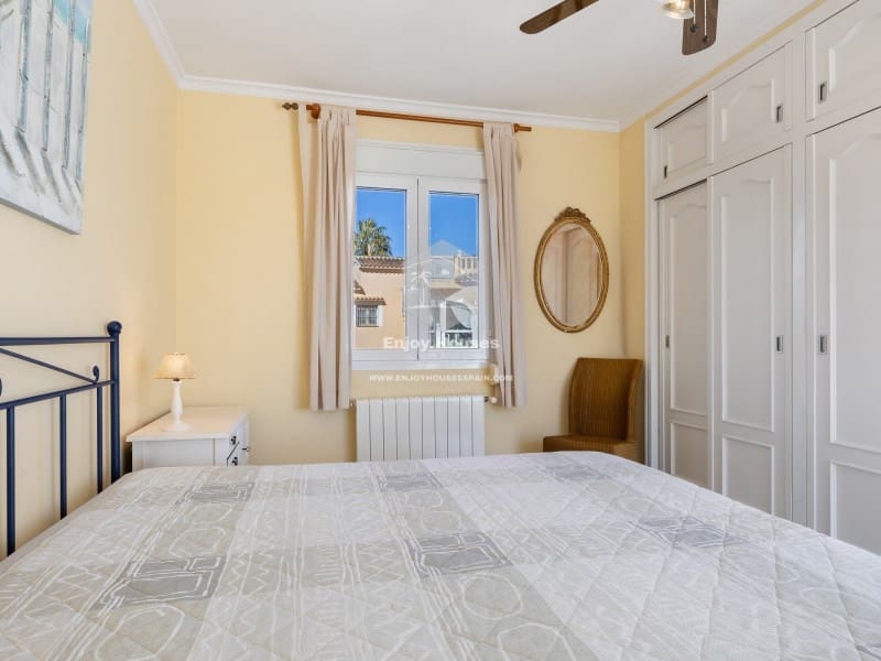 5 sypialnia Willa na sprzedaż w Benissa z basenem garażem - 795 000 € (Ref: 9536778)