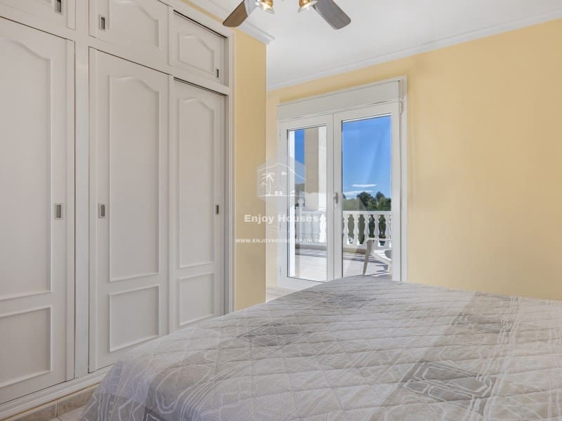 5 sypialnia Willa na sprzedaż w Benissa z basenem garażem - 795 000 € (Ref: 9536778)