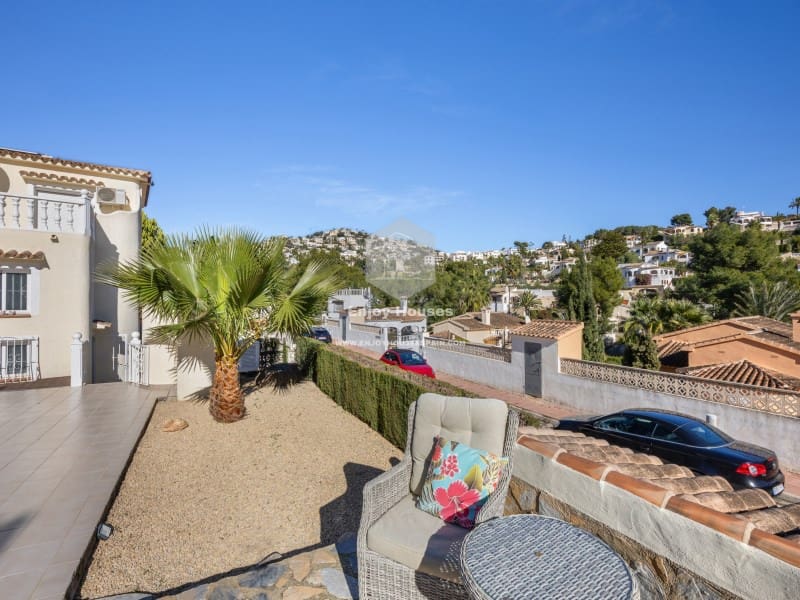 5 sypialnia Willa na sprzedaż w Benissa z basenem garażem - 795 000 € (Ref: 9536778)