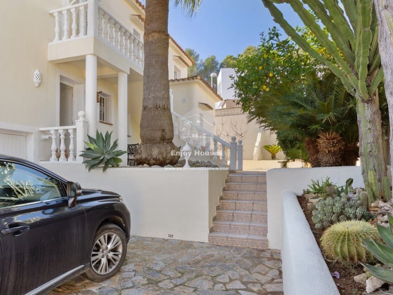 5 sypialnia Willa na sprzedaż w Benissa z basenem garażem - 795 000 € (Ref: 9536778)