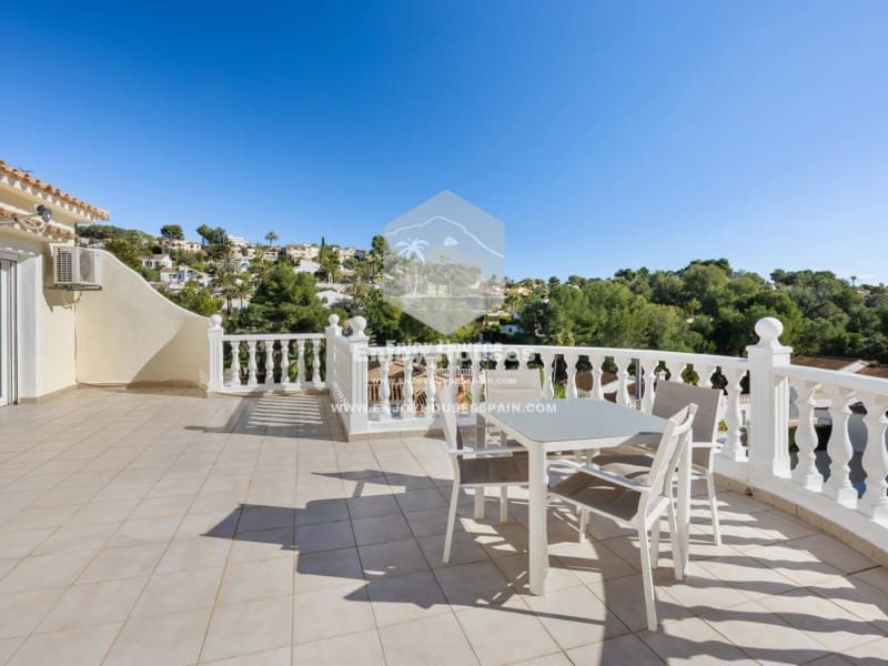 5 slaapkamer Villa te koop in Benissa met zwembad garage - € 795.000 (Ref: 9536778)