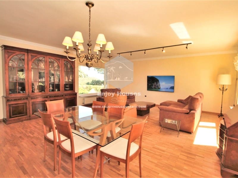 7 bedroom Villa for sale in Javea / Xabia with pool - € 1,600,000 (Ref: 9536779)