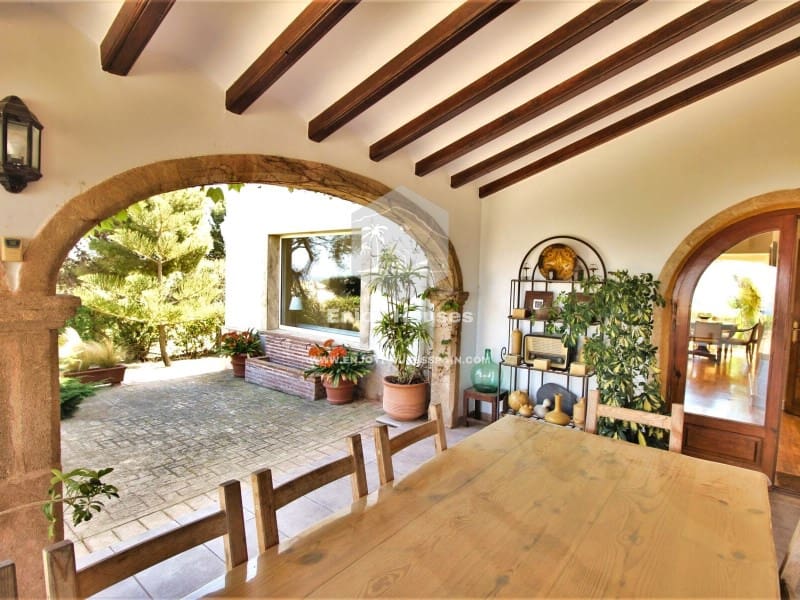 7 bedroom Villa for sale in Javea / Xabia with pool - € 1,600,000 (Ref: 9536779)