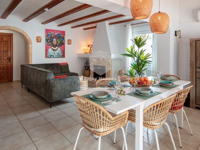 4 bedroom Villa for sale in La Granadella  - Costa Nova, Javea / Xàbia - € 895,000 (Ref: 9537260)