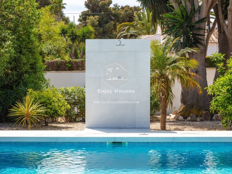 4 bedroom Villa for sale in Javea / Xabia - € 895,000 (Ref: 9537260)