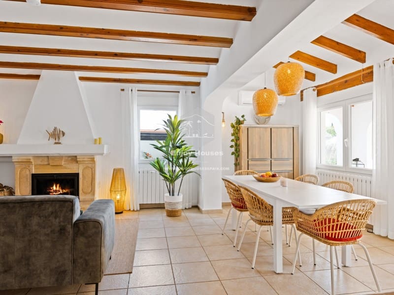 4 sypialnia Willa na sprzedaż w Javea / Xabia - 895 000 € (Ref: 9537260)