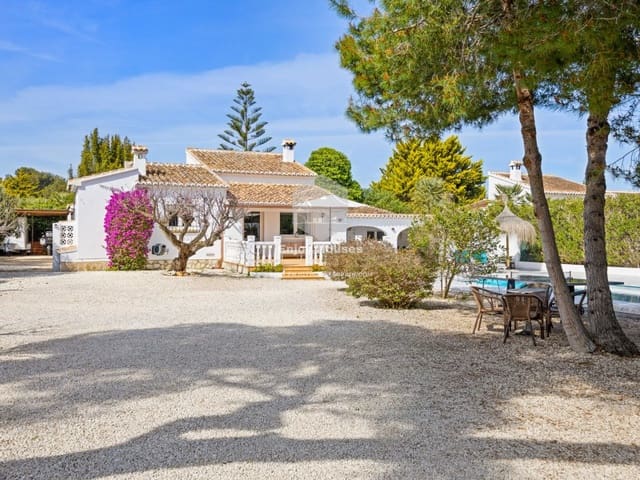 4 bedroom Villa for sale in La Granadella  - Costa Nova, Javea / Xàbia - € 895,000 (Ref: 9537260)