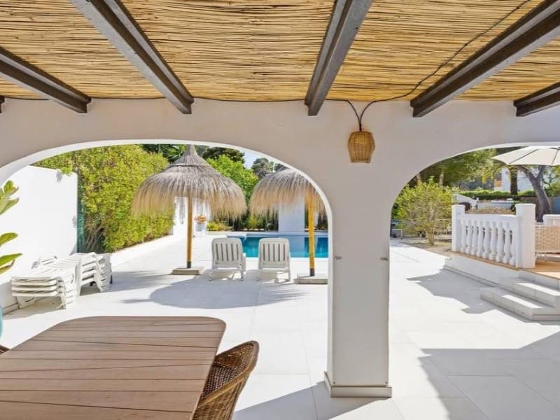 4 makuuhuone Huvila myytävänä paikassa Javea / Xabia - 895 000 € (Ref: 9537260)
