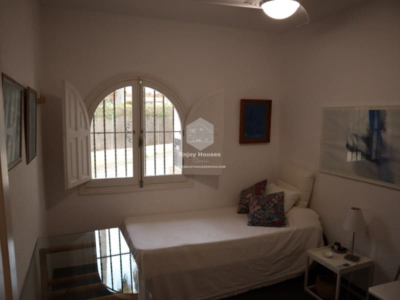 Casa de 3 habitaciones en Javea / Xàbia en venta - 649.000 € (Ref: 9575421)