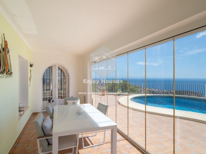 3 sovrum Villa till salu i Cumbre del Sol - 695 000 € (Ref: 9575423)