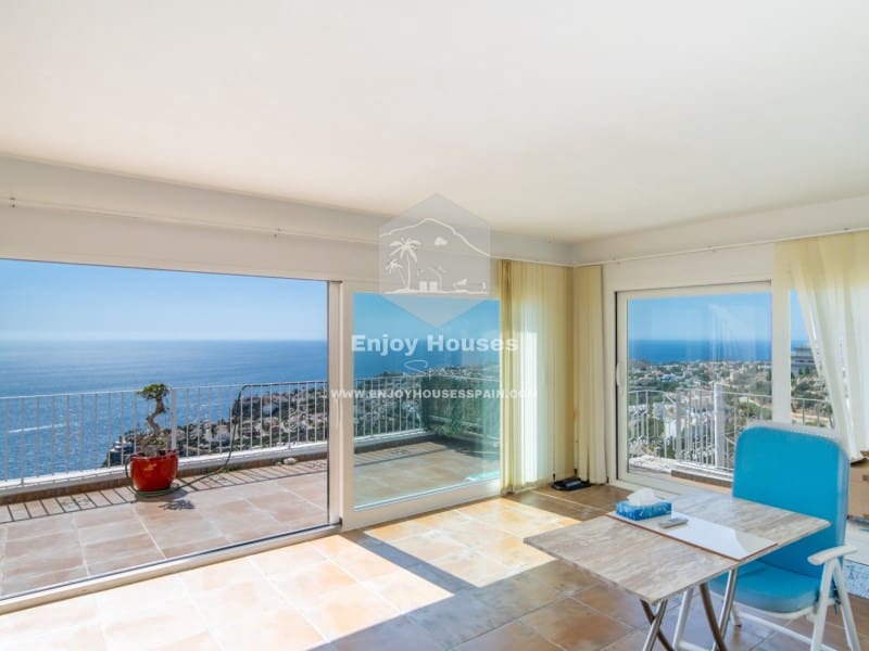 3 sovrum Villa till salu i Cumbre del Sol - 695 000 € (Ref: 9575423)